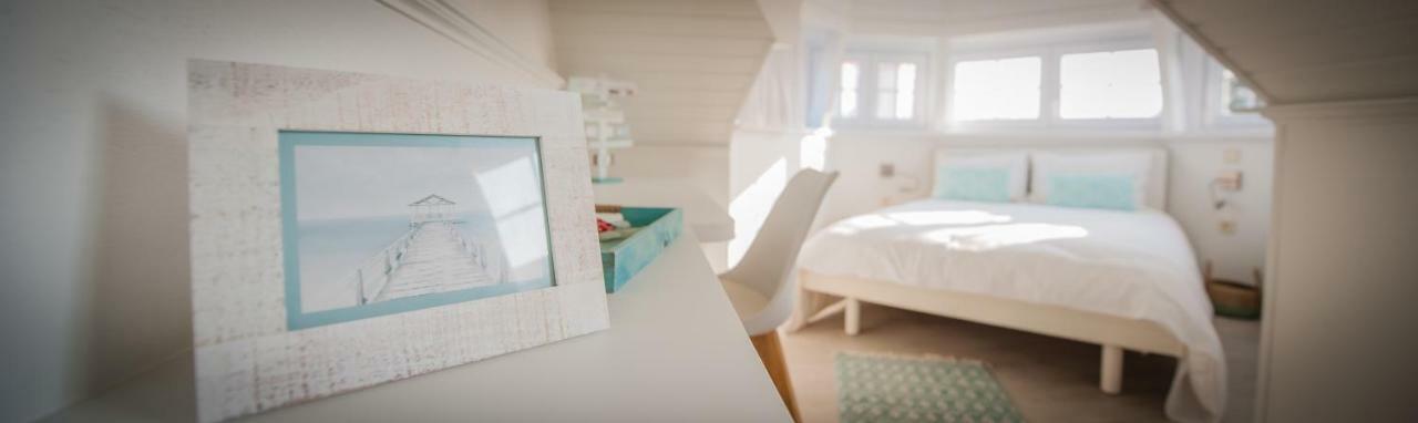 La Tourelle Hotel Le Coq